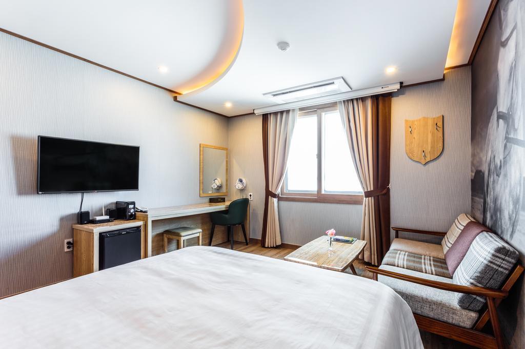 Rex Hotel Seogwipo Exterior photo